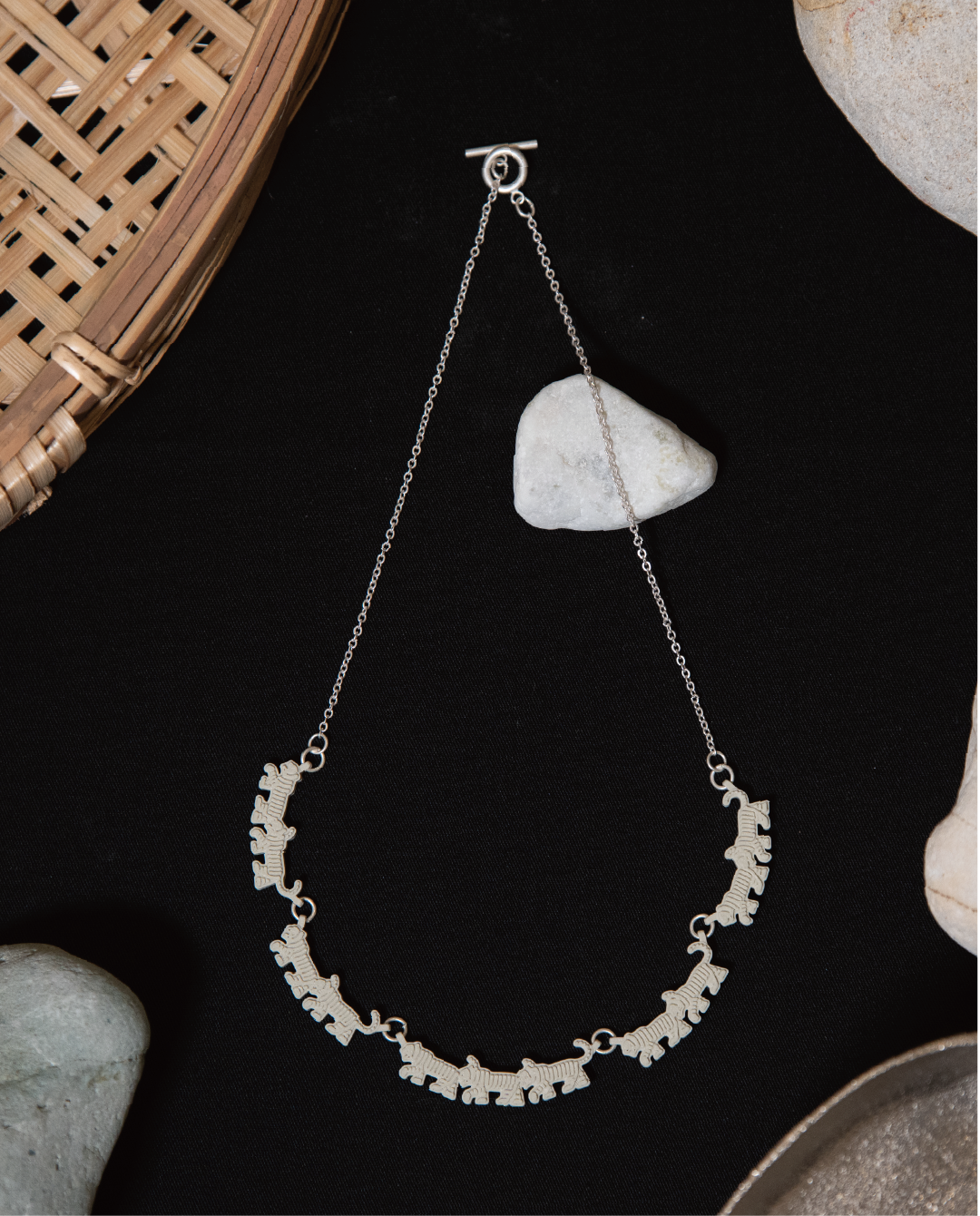 Toratachi no Necklace