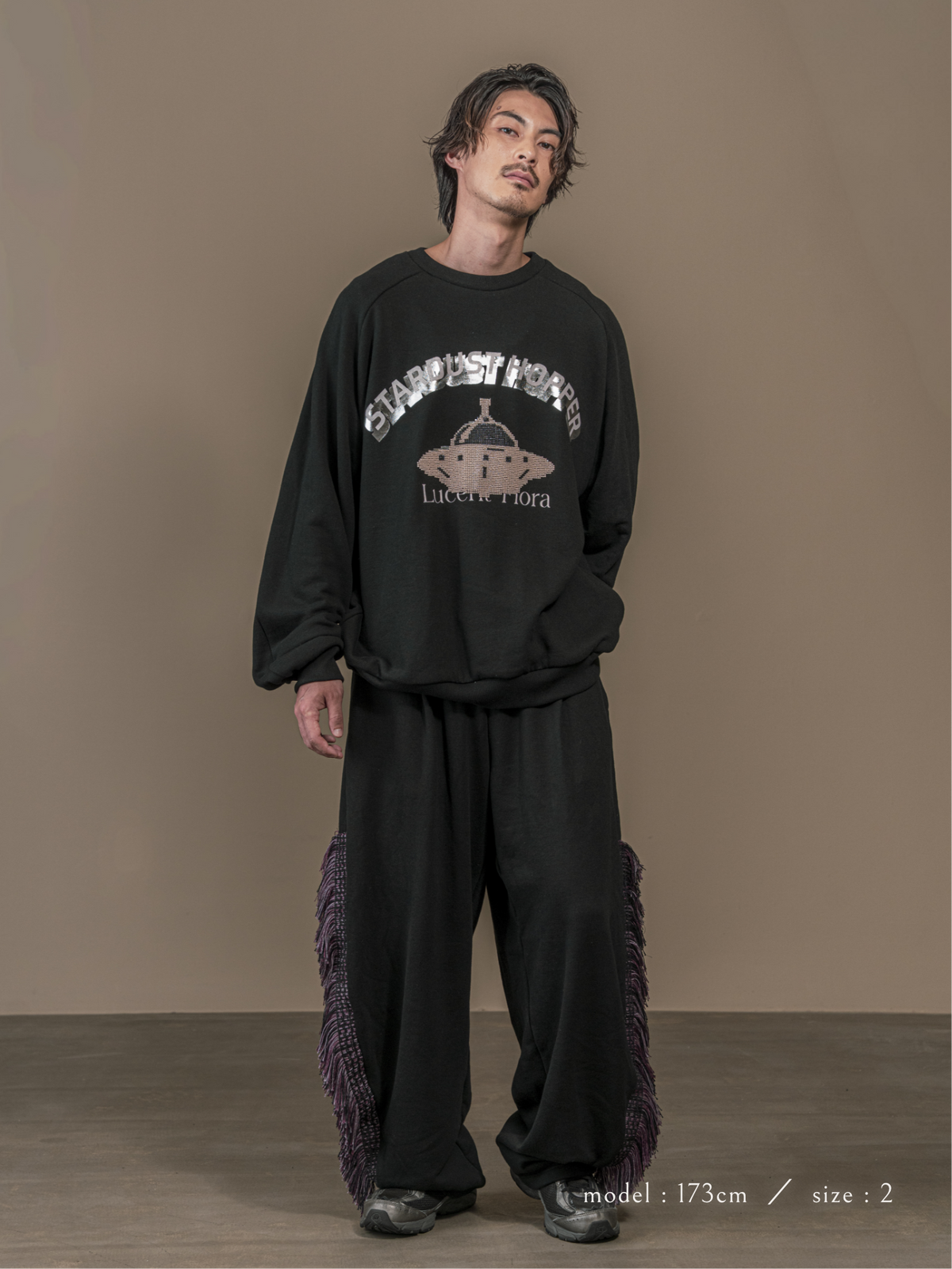 SPACESHIP SWEAT
